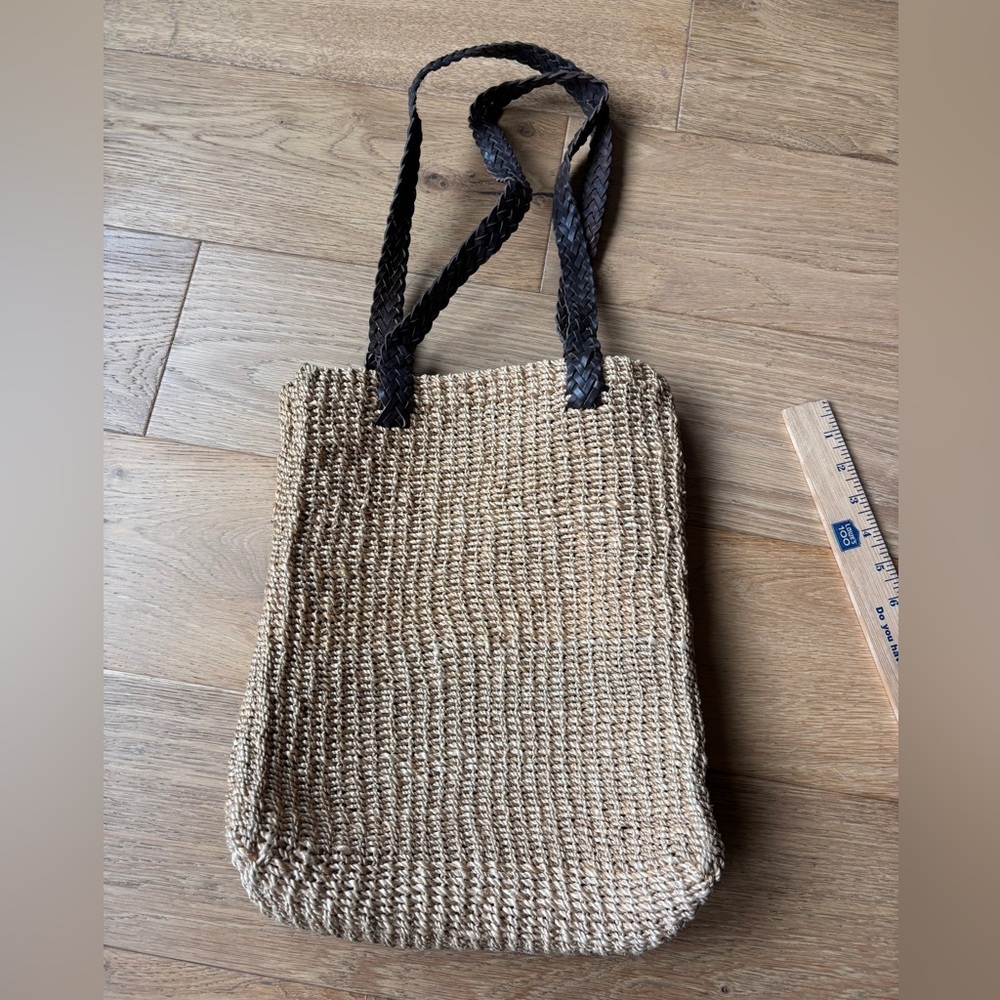 Vintage 90’s talbots straw and leather purse